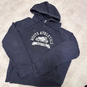 Roots Navy Hoodie in Size M